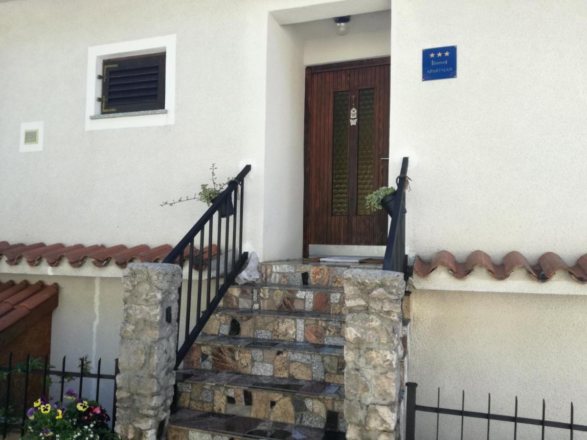 Lupoglav  Apartment Vista מראה חיצוני תמונה