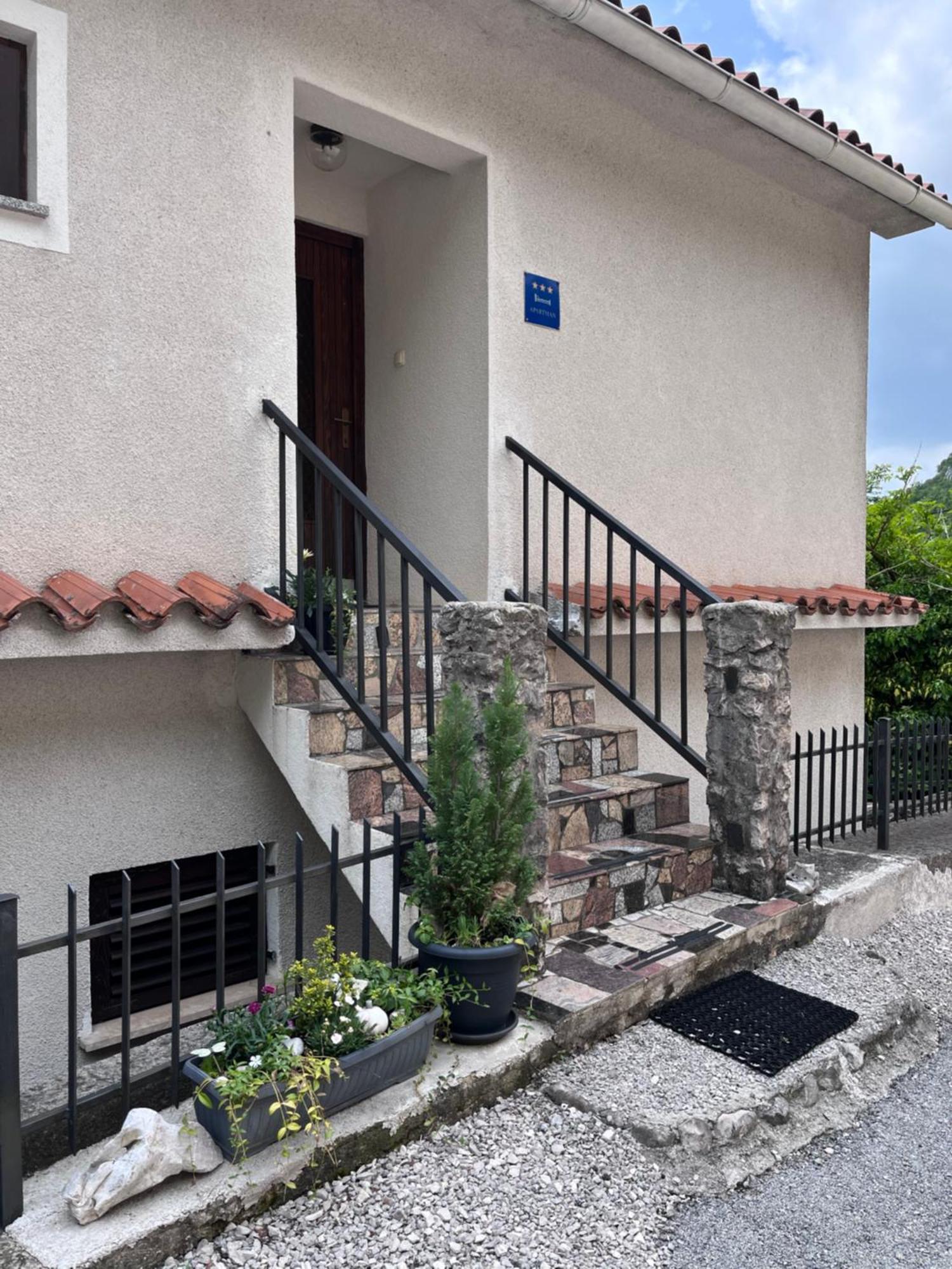Lupoglav  Apartment Vista מראה חיצוני תמונה
