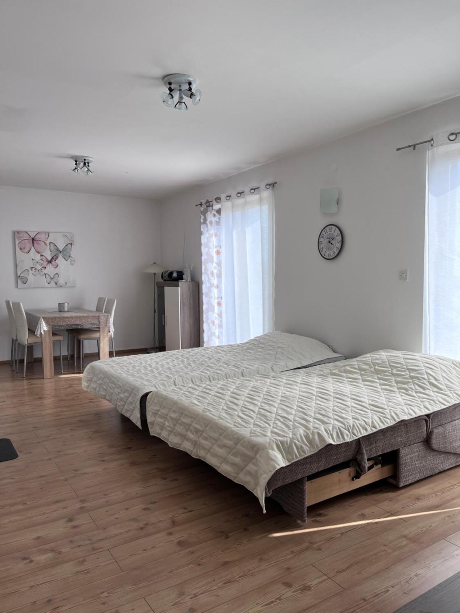 Lupoglav  Apartment Vista מראה חיצוני תמונה